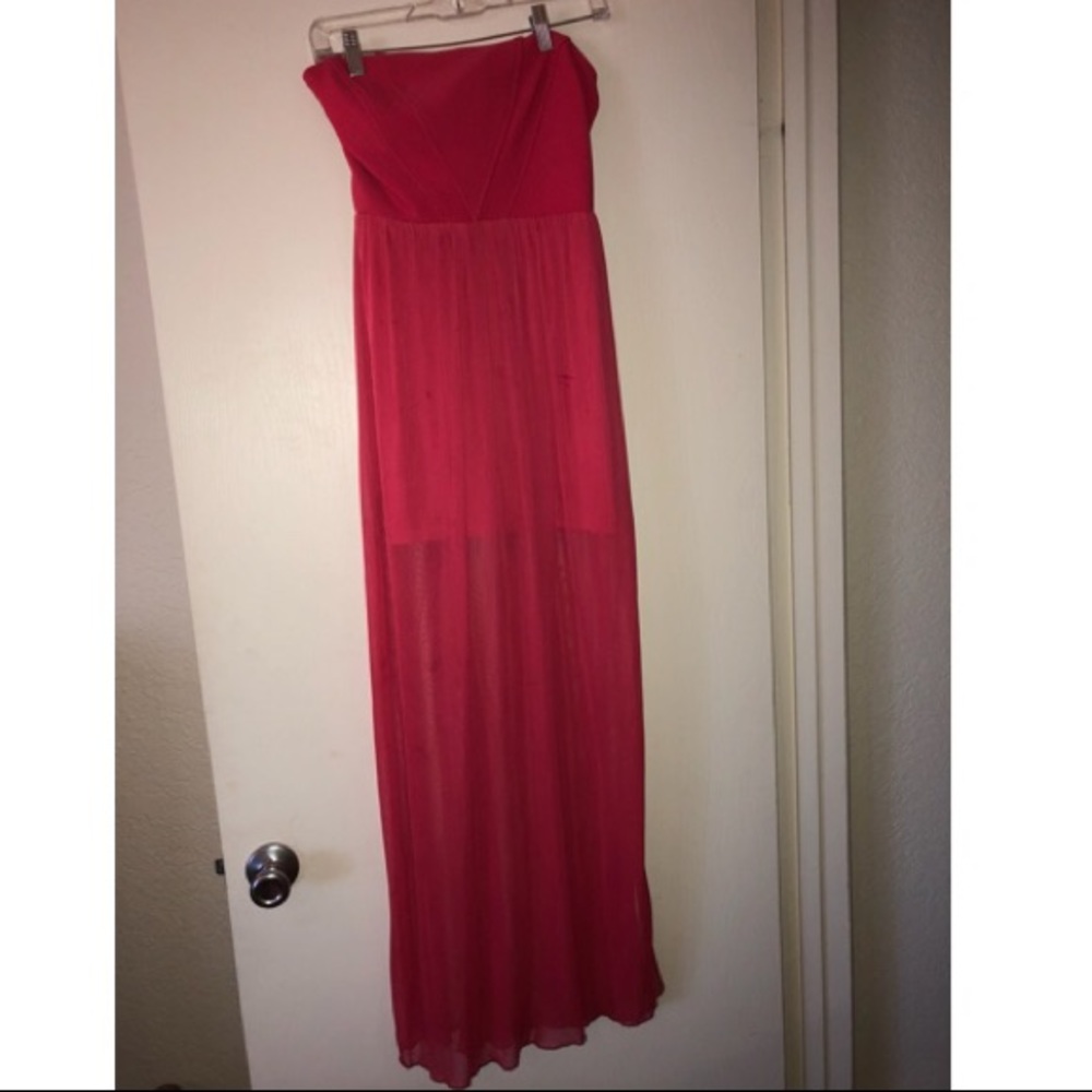 Long pink strapless dress